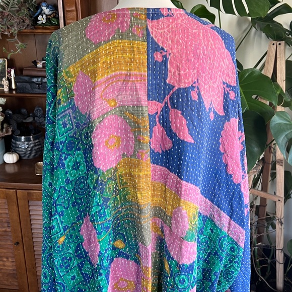 Kantha Bae Gaia Colorful Floral Kimono NWOT OS - Picture 11 of 16